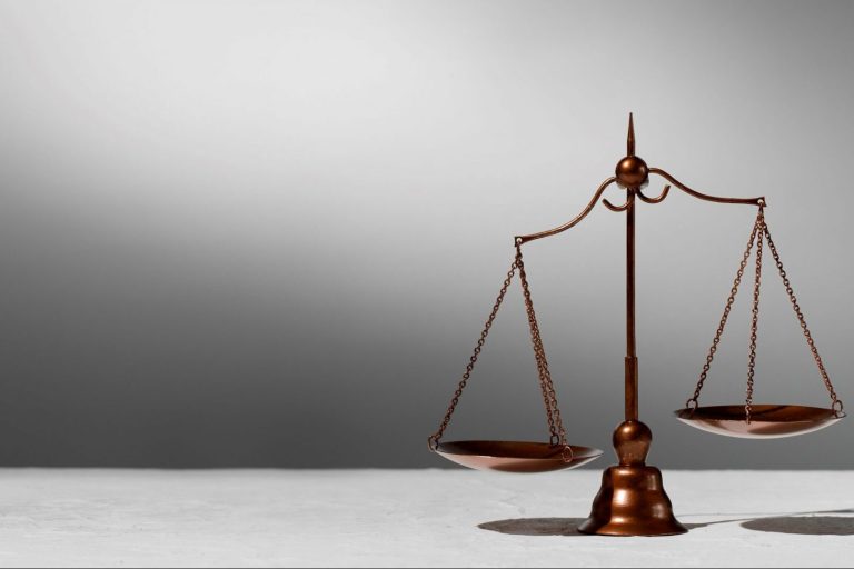 scale-FP Scale of justice illustrates blog "Questions You Should Ask When Hiring an Attorney"
