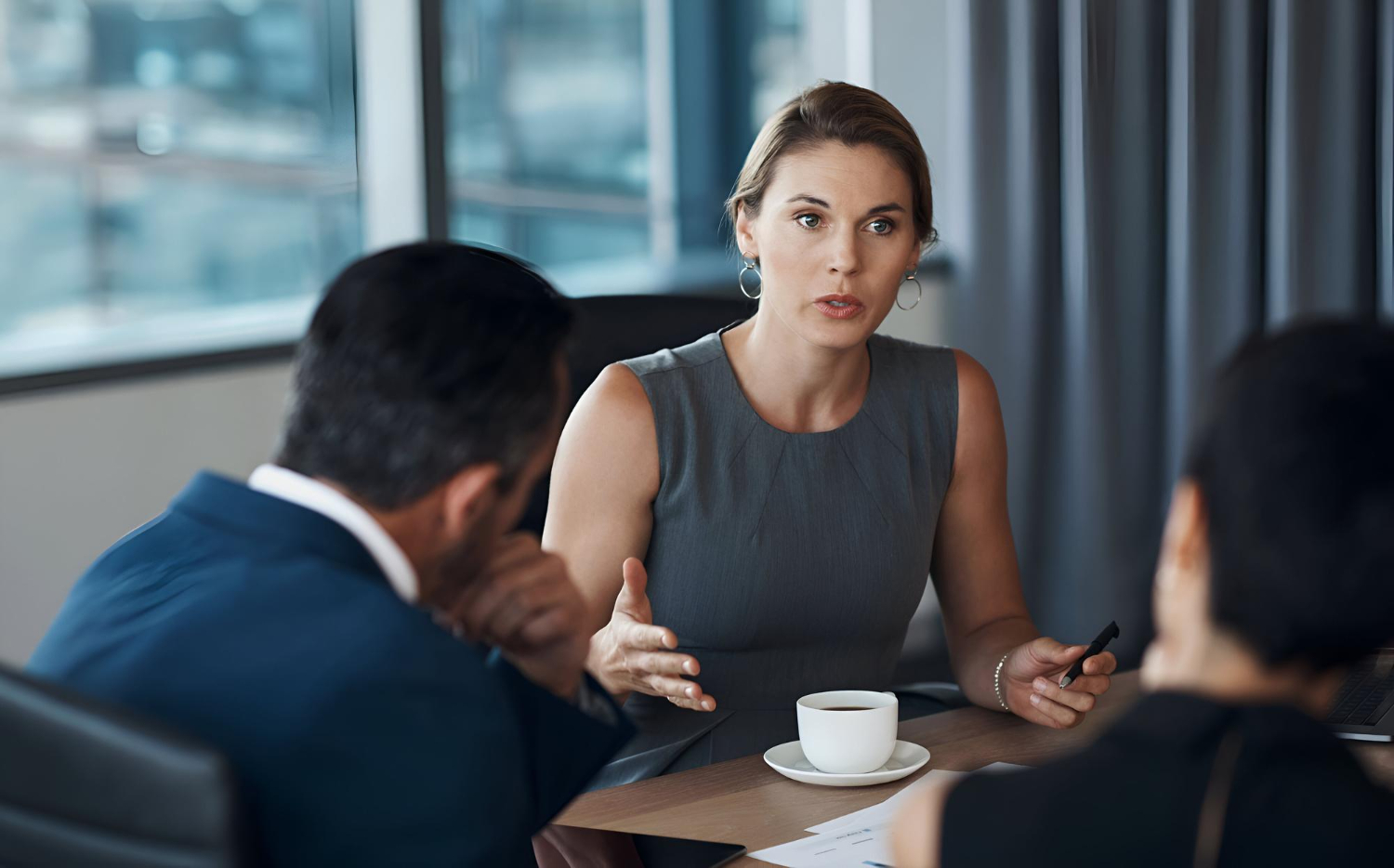 image-families-facing-criminal-charges Family meeting with a lawyer about criminal charges